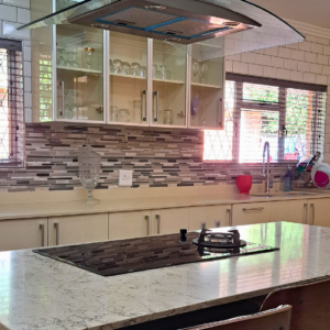 Kitchen island with central cook area
