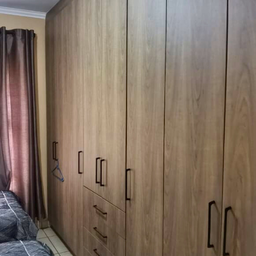 Bedroom built-in cabinet
